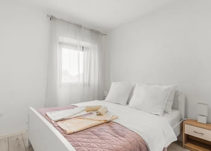 Vorfi بيت ضيافة داجلة