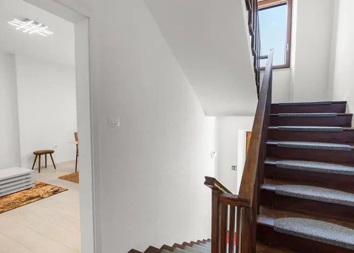 بيت ضيافة Vorfi